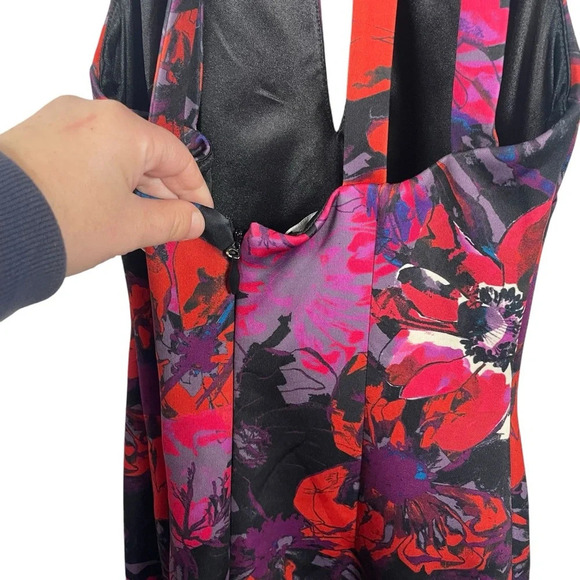 NWOT Bebe Y2K Larissa Cut Out Floral Mini Dress in Pink/Purple Size S - Picture 11 of 17